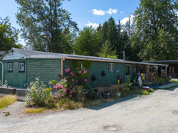 4th image of 23519 Lougheed Hwy