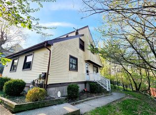 26 Wolfe Dr, Spring Valley, NY 10977