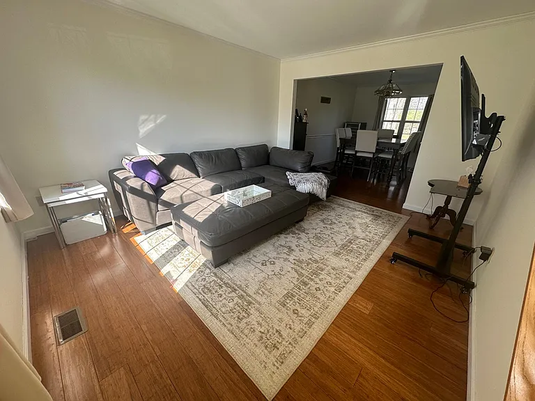1290 Winstone Ct — Photo 6
