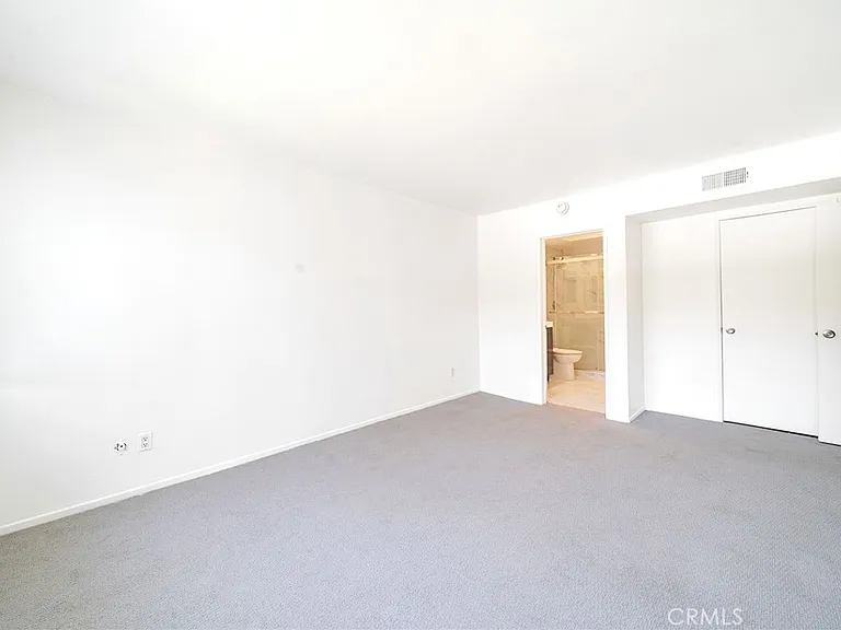 972 E California Blvd #202 — Photo 17