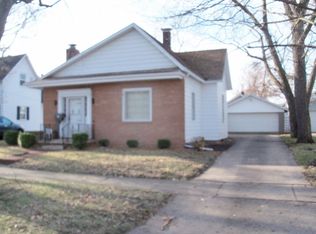 1216 Market St, Pekin, IL