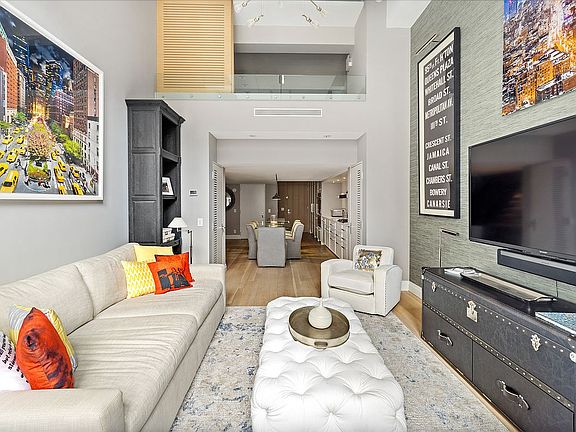 4th image of 421 Hudson St APT 418