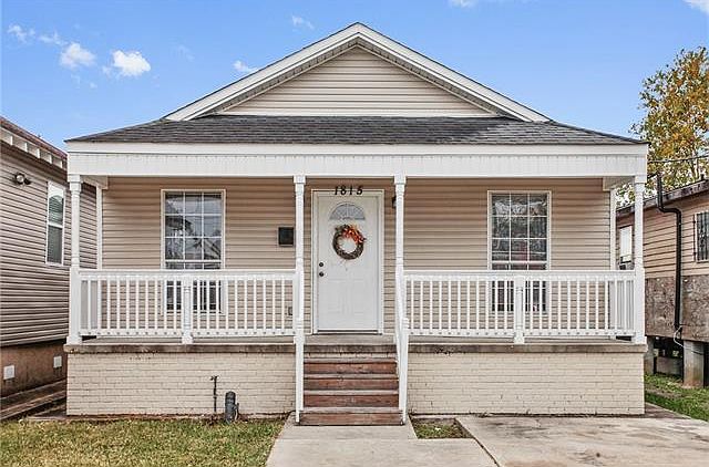 1st image of 1815 Louisa St