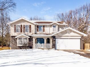 9 Cedar Glen Ct, Weldon Spring, MO 63304