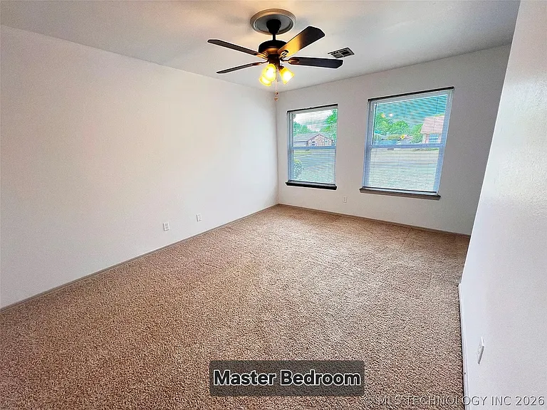 6717 S Saint Louis Ave — Photo 17
