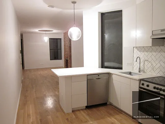 Rented by Highline Residential | media 4