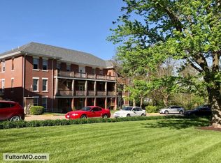 103 E 10th St APT 1, Fulton, MO 65251