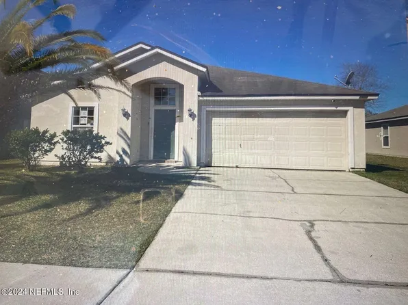 1930 MCGIRTS POINT Boulevard, Jacksonville, FL 32221