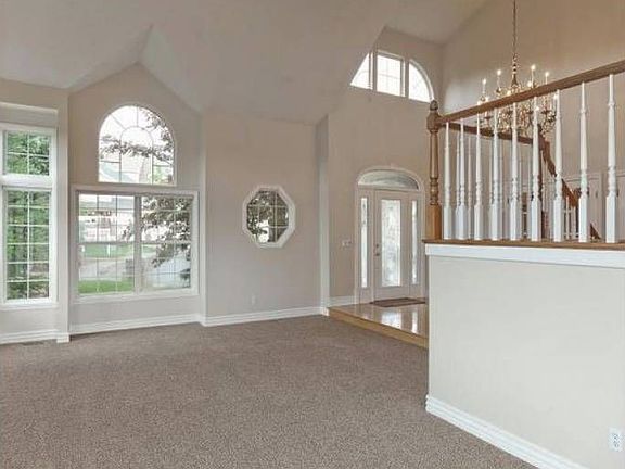 Lounge and Entry