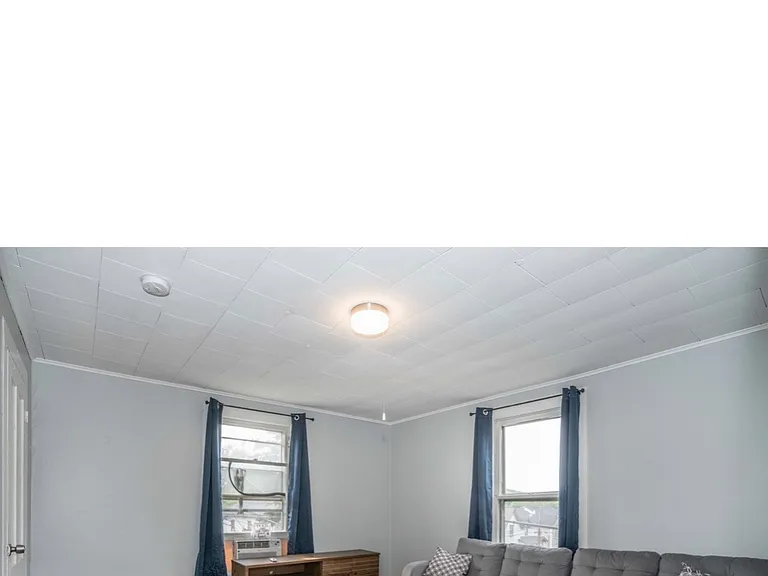 30 N 1st St #2 — Photo 9