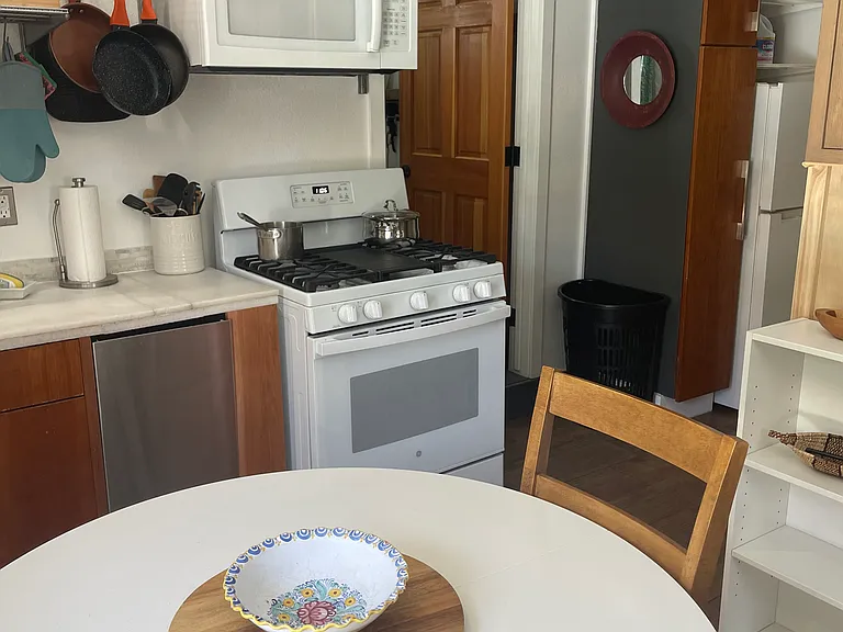 6254 Agnes Ave — Photo 54