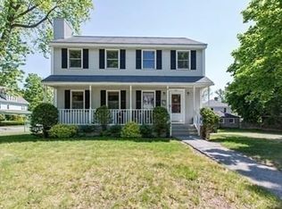 45 Olive St, Methuen, MA 01844