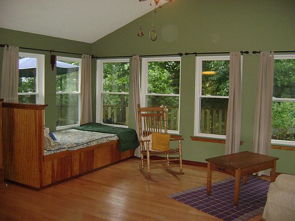 272 Haven Drive 010