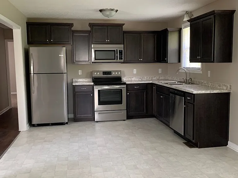 2732 Ann Dr — Photo 6
