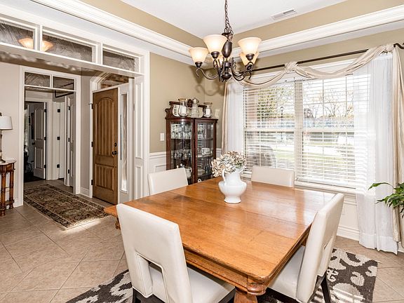 Dining Room with Beautiful Details