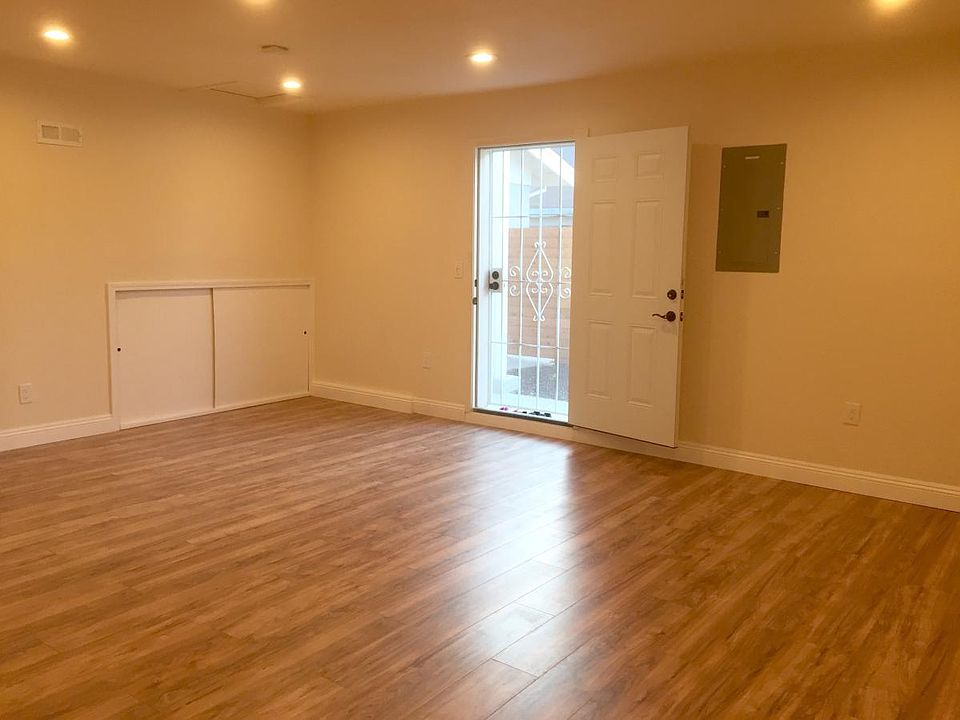 1st image of 34311 Oconnell Ct