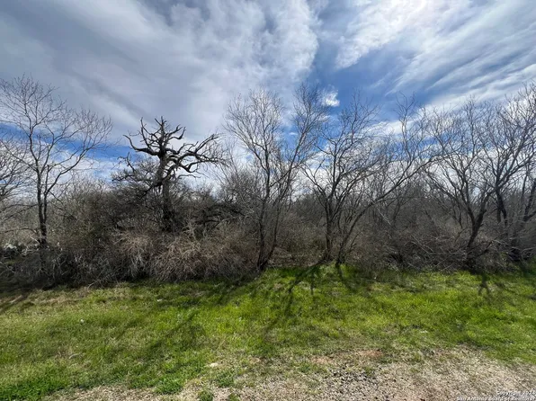 123 COUNTRY VIEW LN LOT 4, Floresville, TX 78114