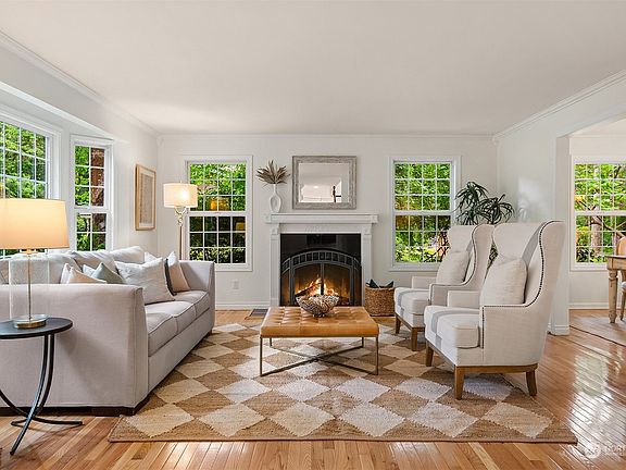 4th image of 4431 232nd Avenue NE