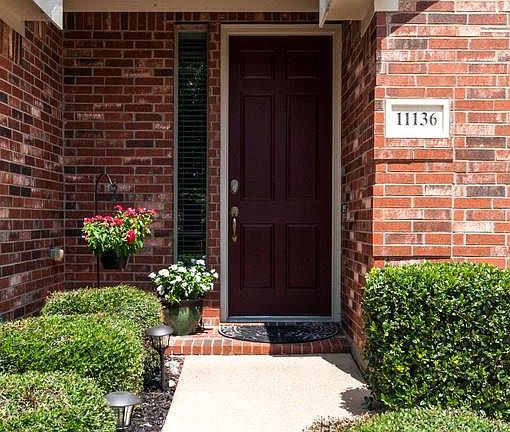 4th image of 11136 Kenny Dr