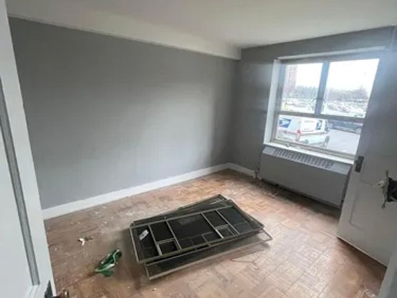 5th image of 192-65B 71st Cir #B