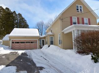 534 N Market St, Johnstown, NY 12095