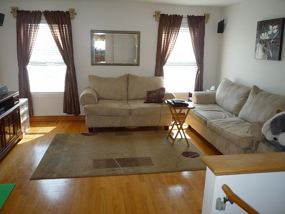 5th image of 1157 Shorewood Ct