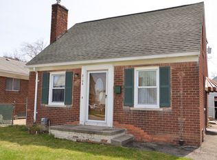 8104 Edward Ave, Center Line, MI 48015