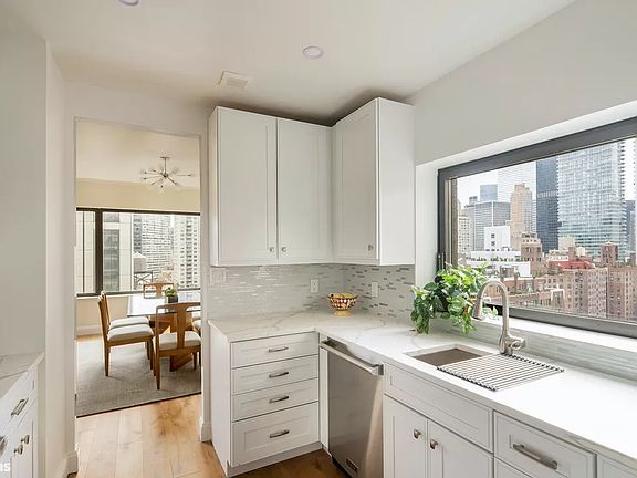5th image of 425 E 58th St APT 21C