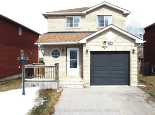 26 Booth Ln, Barrie, ON L4N 0S4