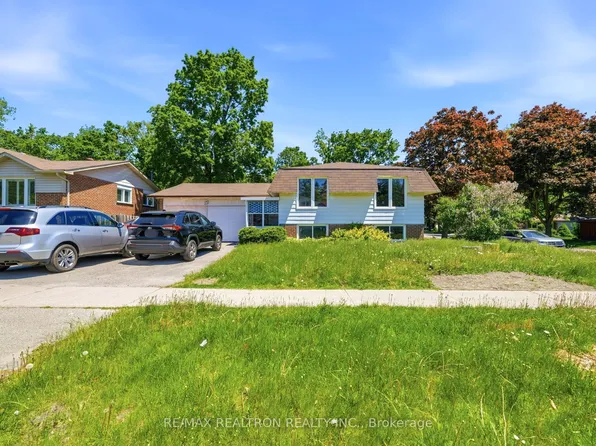 13 Springdale Dr, Barrie, ON L4M 5A7