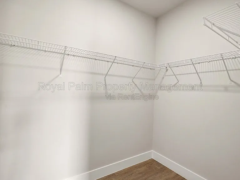 3518 NE 21st Pl — Photo 17