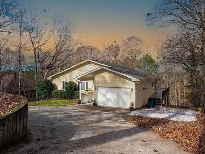 216 Long Cove Dr, Lagrange, GA, 30240