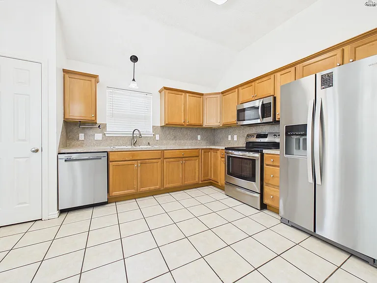 5516 Chinaberry Dr — Photo 16