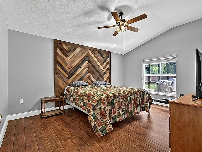 61 Francis Ln — Photo 28