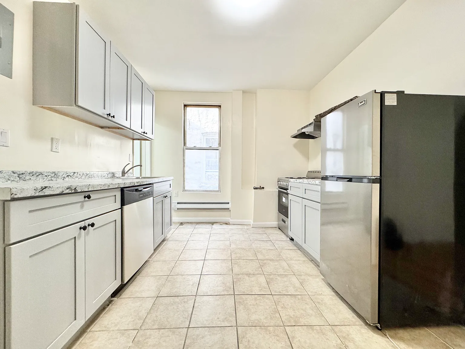 813 Rogers Avenue — Photo 4