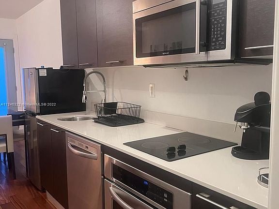 3rd image of 1550 Pennsylvania Ave APT 121
