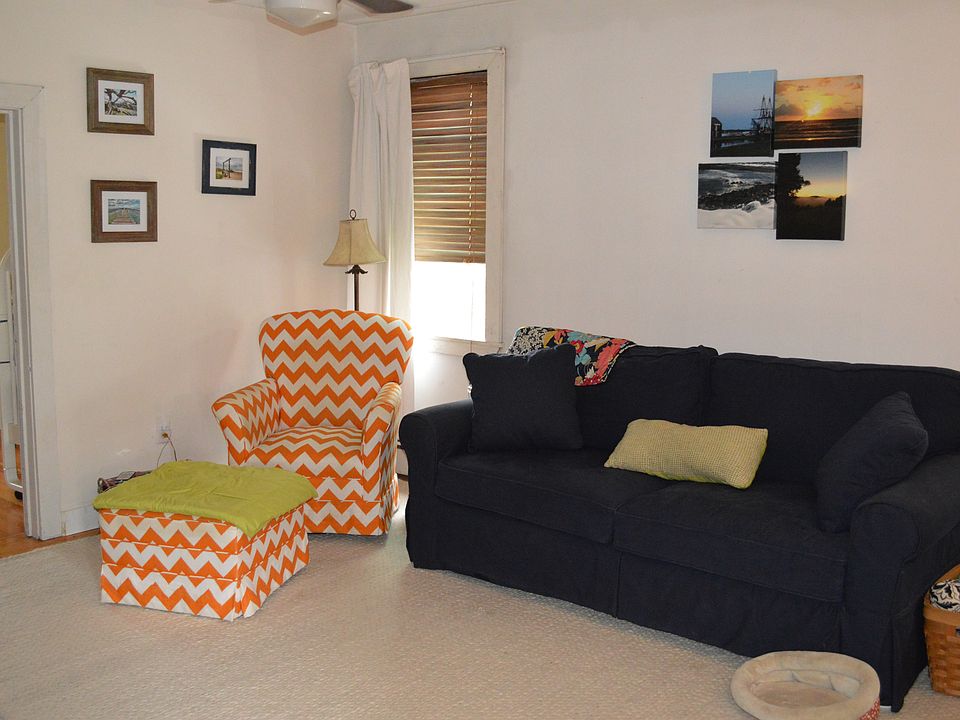 2nd image of 5 Daniels Street Ct
