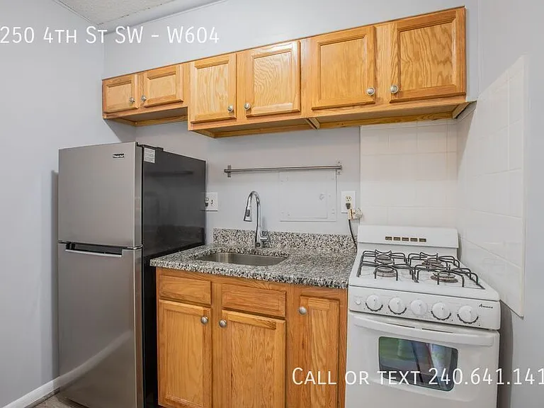 1250 4th St SW #W604 — Photo 20