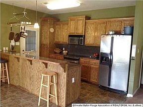4th image of 16725 Blount Ln