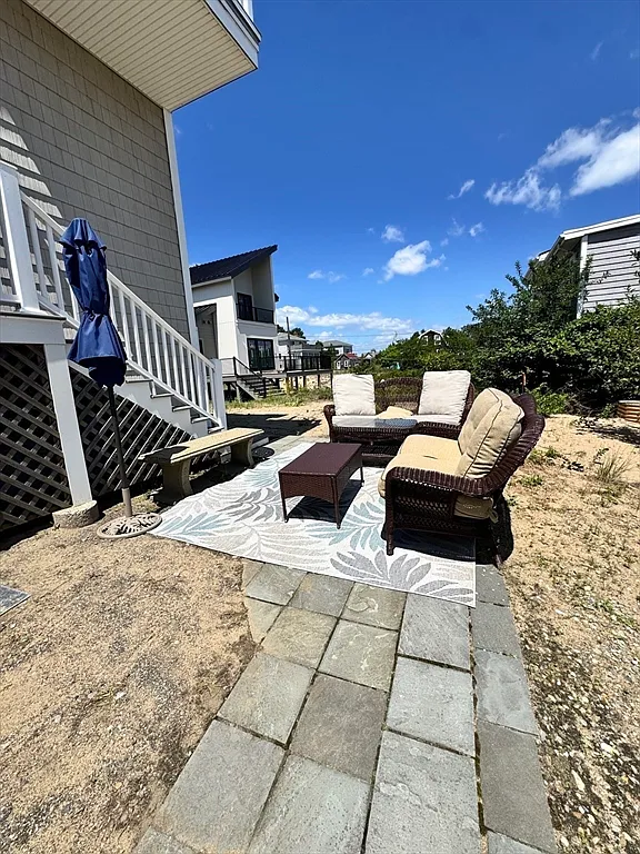 1 bed, 1.0 bath, 550 sqft, $2,500 — Photo 2