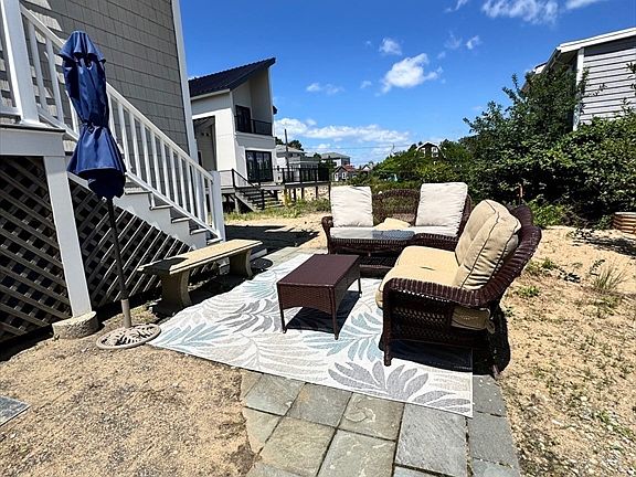2nd image of 8 6th St #1