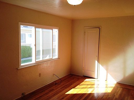 3rd image of 228 W California Ave APT C