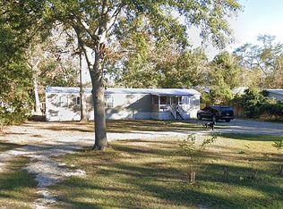 215 E Ridge Dr, Brunswick, GA 31525