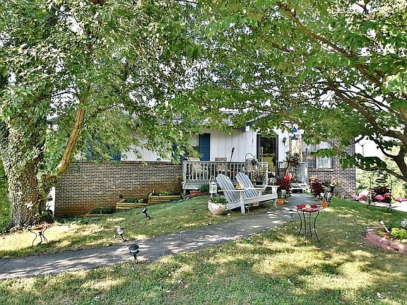 2nd image of 5753 Acapulco Ave