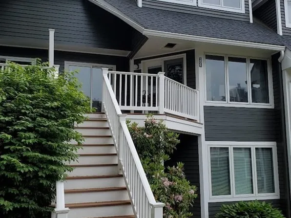 209 Beacon Park Unit 209, Webster, MA 01570