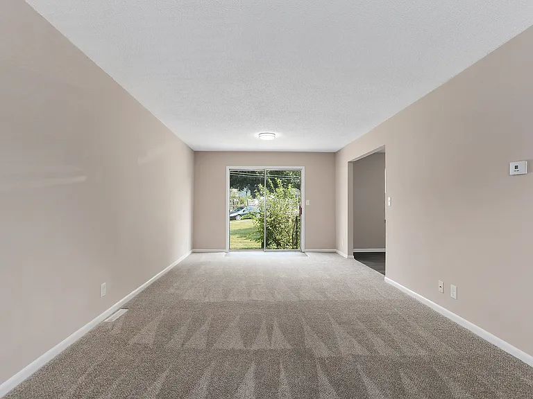 Parkwood Townhomes — Photo 3