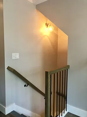 Rented by Halvatzis Realty | media 59