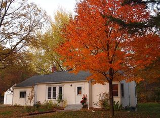 1943 Racine Ave S, Lakeland, MN 55043