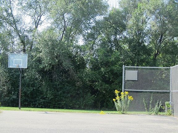 2nd image of 2428 Bridgewater Dr