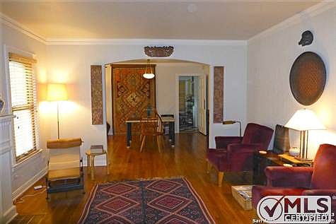 5th image of 543 Donaldson Ave